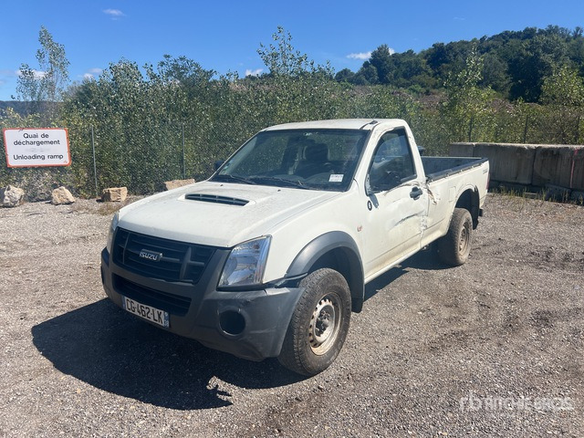 2012 Isuzu D-Max 4x4 Pickup - Pick-up: photos 2 2012 Isuzu D-Max 4x4 Pickup - Pick-up: photos 2