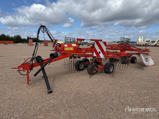 2012 Kuhn GA 6002 6 m Semi-Mount 2 Rotor Andaineur Hay Rake - Faneuse: photos 2 2012 Kuhn GA 6002 6 m Semi-Mount 2 Rotor Andaineur Hay Rake - Faneuse: photos 2