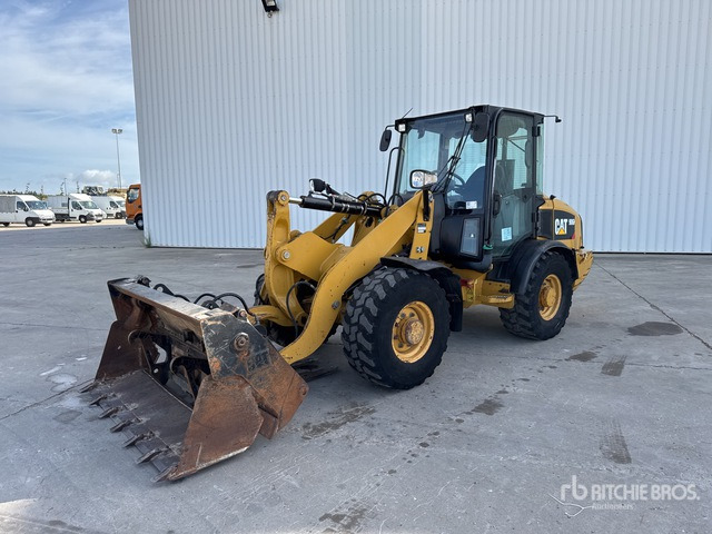 2013 Cat 906H2 Chargeuse Sur Pneus Wheel Loader - Chargeuse sur pneus: photos 1 2013 Cat 906H2 Chargeuse Sur Pneus Wheel Loader - Chargeuse sur pneus: photos 1