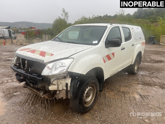 2013 Isuzu D-MAX 4x4 Dual Cab (Inoperable) Pickup - Pick-up: photos 2 2013 Isuzu D-MAX 4x4 Dual Cab (Inoperable) Pickup - Pick-up: photos 2
