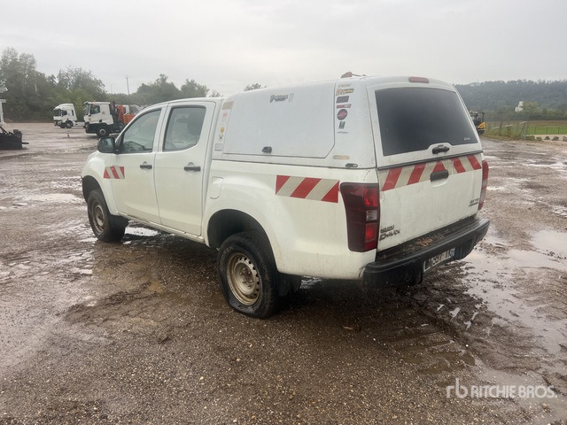 2013 Isuzu D-MAX 4x4 Dual Cab (Inoperable) Pickup - Pick-up: photos 3 2013 Isuzu D-MAX 4x4 Dual Cab (Inoperable) Pickup - Pick-up: photos 3