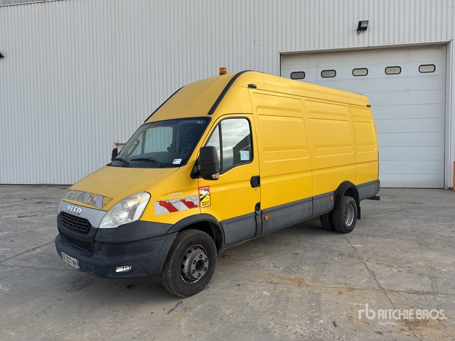 2014 Iveco C70C17 4x2 Camion Atelier Service 4x2 Service Truck - Fourgon utilitaire, Véhicule de voirie/ Spécial: photos 1 2014 Iveco C70C17 4x2 Camion Atelier Service 4x2 Service Truck - Fourgon utilitaire, Véhicule de voirie/ Spécial: photos 1