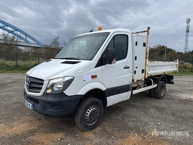 2014 Mercedes-Benz 513 sprinter 4x4 Camion Benne Dump Truck: Light Duty - Camion benne: photos 1 2014 Mercedes-Benz 513 sprinter 4x4 Camion Benne Dump Truck: Light Duty - Camion benne: photos 1
