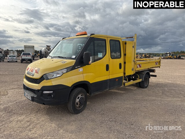 2016 Iveco 35-130 4x2 Camion Benne (Inoperable) S/A Dump Truck - Utilitaire benne, Utilitaire double cabine: photos 1 2016 Iveco 35-130 4x2 Camion Benne (Inoperable) S/A Dump Truck - Utilitaire benne, Utilitaire double cabine: photos 1