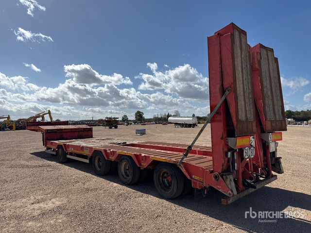 2016 Louault SR44 Quad/A Expandable Axle Semi-Rem ... Lowboy Trailer - Semi-remorque surbaissé: photos 3 2016 Louault SR44 Quad/A Expandable Axle Semi-Rem ... Lowboy Trailer - Semi-remorque surbaissé: photos 3
