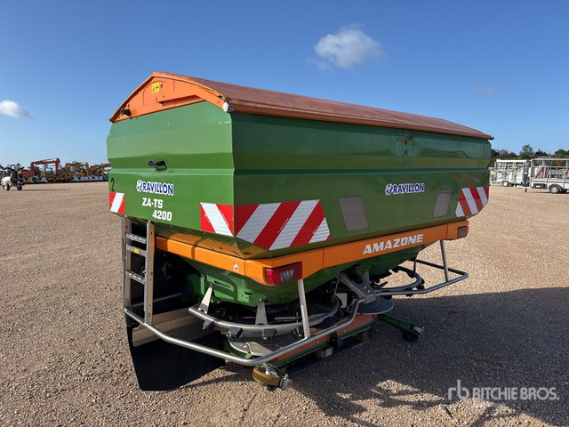 2017 Amazone ZA-TS 4200 54 m 3-Point 4200 L Epandeur A ... Fertilizer Spreader - Distributeur d'engrais: photos 3 2017 Amazone ZA-TS 4200 54 m 3-Point 4200 L Epandeur A ... Fertilizer Spreader - Distributeur d'engrais: photos 3