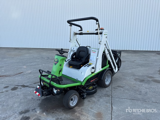 2023 Etesia HYDRO 124 DX 4x4 Tondeuse Ventrale Lawn Mower - Motofaucheuse: photos 2 2023 Etesia HYDRO 124 DX 4x4 Tondeuse Ventrale Lawn Mower - Motofaucheuse: photos 2