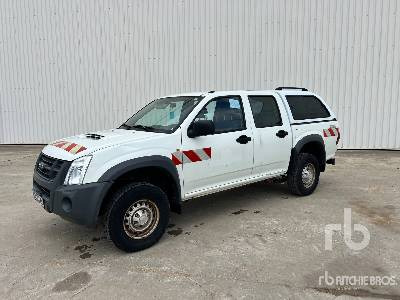 ISUZU D-MAX 4x4 Crew Cab - Pick-up: photos 1 ISUZU D-MAX 4x4 Crew Cab - Pick-up: photos 1