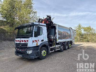MERCEDES BENZ ANTOS 3240 8x2 Twin-Steer Rear Loader Cami ... - Benne à ordures ménagères: photos 1 MERCEDES BENZ ANTOS 3240 8x2 Twin-Steer Rear Loader Cami ... - Benne à ordures ménagères: photos 1