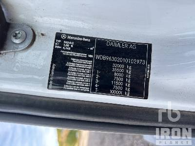 MERCEDES BENZ ANTOS 3240 8x2 Twin-Steer Rear Loader Cami ... - Benne à ordures ménagères: photos 5 MERCEDES BENZ ANTOS 3240 8x2 Twin-Steer Rear Loader Cami ... - Benne à ordures ménagères: photos 5