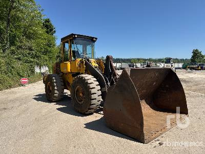 VOLVO L90E Chargeuse Sur Pneus (Inoperable) - Chargeuse sur pneus: photos 4 VOLVO L90E Chargeuse Sur Pneus (Inoperable) - Chargeuse sur pneus: photos 4