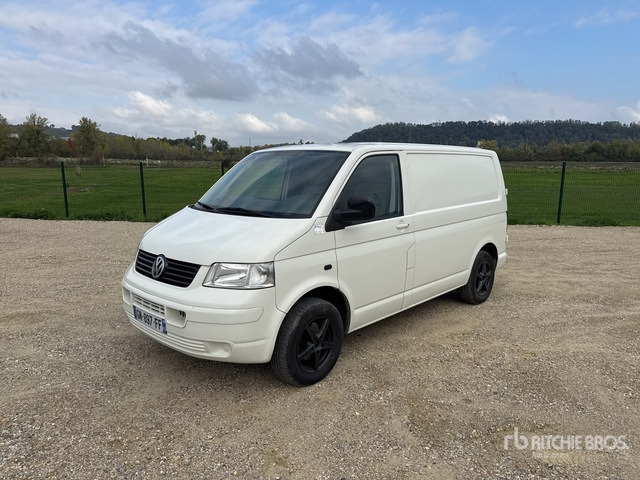 2007 Volkswagen T5 Vehicule Utilitaire Cargo Van - Véhicule utilitaire: photos 1 2007 Volkswagen T5 Vehicule Utilitaire Cargo Van - Véhicule utilitaire: photos 1