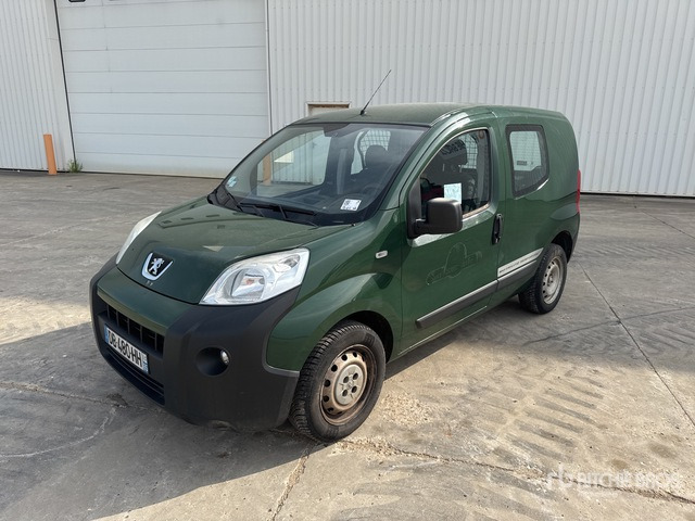 2013 Peugeot Bipper Vehicule Utilitaire Cargo Van - Véhicule utilitaire: photos 2 2013 Peugeot Bipper Vehicule Utilitaire Cargo Van - Véhicule utilitaire: photos 2