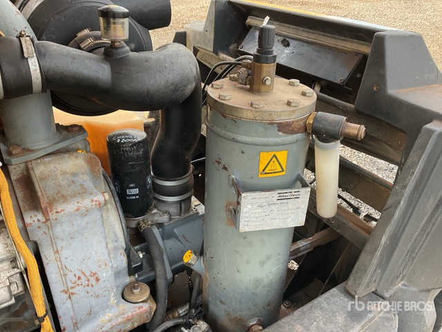 2006 Atlas Copco XAS67DD Atlas Copco Air Compressor Air Compressor - Compresseur d'air: photos 5 2006 Atlas Copco XAS67DD Atlas Copco Air Compressor Air Compressor - Compresseur d'air: photos 5