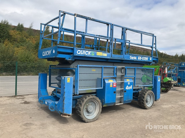 2007 Genie GS-5390 4x4 Diesel Scissor Lift - Nacelle ciseaux: photos 4 2007 Genie GS-5390 4x4 Diesel Scissor Lift - Nacelle ciseaux: photos 4