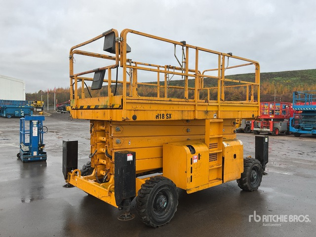 2014 Haulotte H18SDX 4x4 Diesel Scissor Lift - Nacelle ciseaux: photos 4 2014 Haulotte H18SDX 4x4 Diesel Scissor Lift - Nacelle ciseaux: photos 4