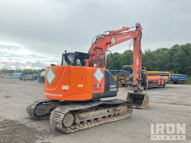 2014 Hitachi ZX135US-5B Tracked Excavator - Pelle sur chenille: photos 3 2014 Hitachi ZX135US-5B Tracked Excavator - Pelle sur chenille: photos 3