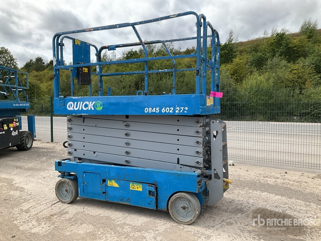 2015 Genie GS4047 Electric (Inoperable) Scissor Lift - Nacelle ciseaux: photos 4 2015 Genie GS4047 Electric (Inoperable) Scissor Lift - Nacelle ciseaux: photos 4