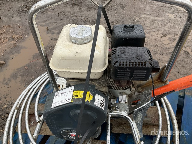 2016 Belle PTLW931 Power Trowel Power Trowel - Truelle mécanique: photos 5 2016 Belle PTLW931 Power Trowel Power Trowel - Truelle mécanique: photos 5