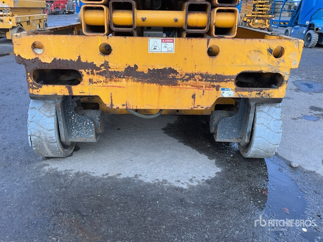 2016 Haulotte Compact 14 Electric (Inoperable) Scissor Lift - Nacelle ciseaux: photos 5 2016 Haulotte Compact 14 Electric (Inoperable) Scissor Lift - Nacelle ciseaux: photos 5