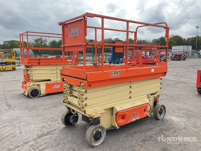 2016 JLG 3246ES 2016 JLG 3246 ES Scissor Lift Scissor Lift - Nacelle ciseaux: photos 2 2016 JLG 3246ES 2016 JLG 3246 ES Scissor Lift Scissor Lift - Nacelle ciseaux: photos 2