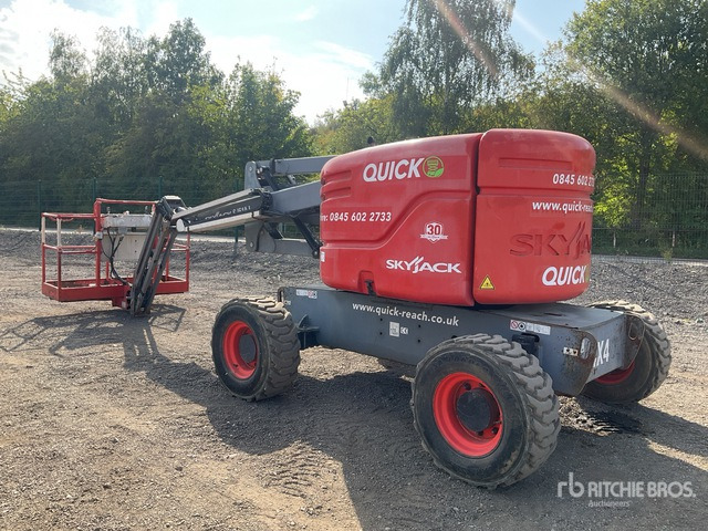 2016 Skyjack SJ51AJ 4WD Diesel Articulating Boom Lift - Nacelle articulée: photos 4 2016 Skyjack SJ51AJ 4WD Diesel Articulating Boom Lift - Nacelle articulée: photos 4