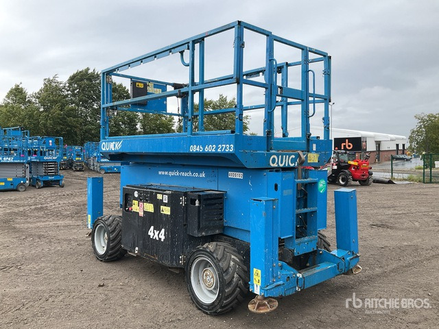 2017 Genie GS-4069 4x4 Diesel Scissor Lift - Nacelle ciseaux: photos 4 2017 Genie GS-4069 4x4 Diesel Scissor Lift - Nacelle ciseaux: photos 4