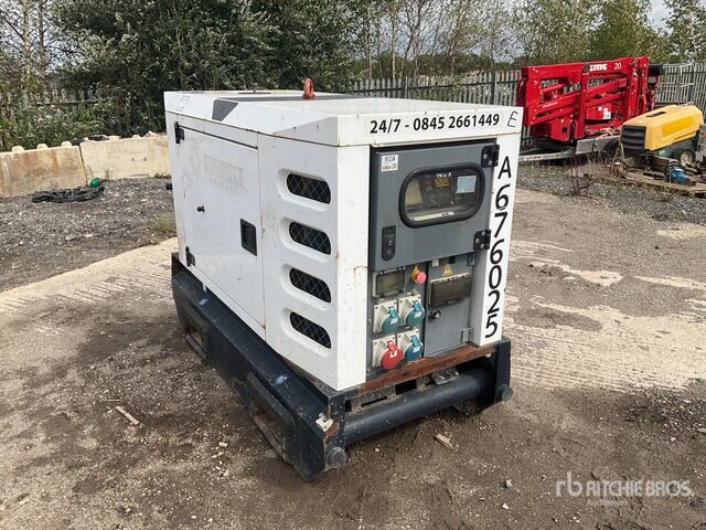 Groupe électrogène Sdmo R22 Generator Set: photos 1