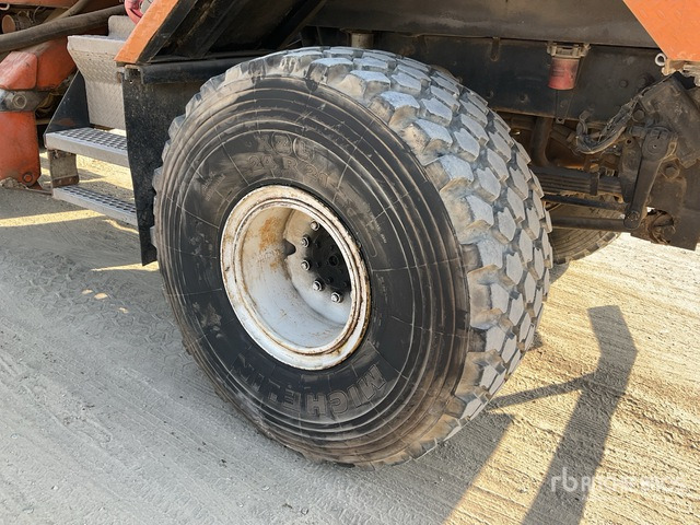 1995 Kenworth C500B 6x6 w/ Water Tank Bucket Truck - Camion avec nacelle: photos 5 1995 Kenworth C500B 6x6 w/ Water Tank Bucket Truck - Camion avec nacelle: photos 5