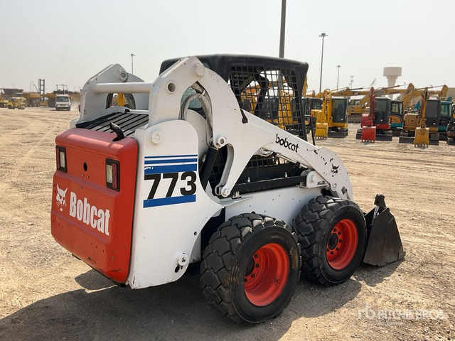 2001 Bobcat 773 - Mini chargeuse: photos 3 2001 Bobcat 773 - Mini chargeuse: photos 3