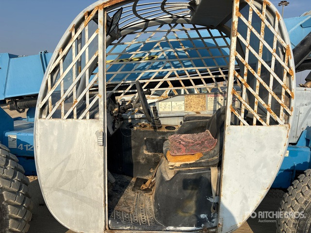 2006 Genie GTH-844 Telehandler - Chariot télescopique: photos 5 2006 Genie GTH-844 Telehandler - Chariot télescopique: photos 5