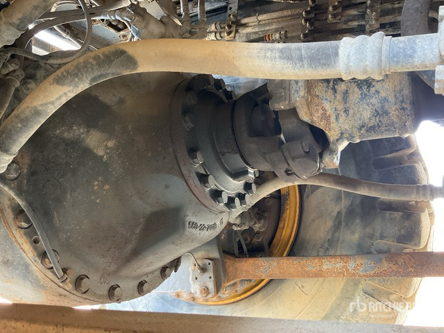 2008 Komatsu HD465-7R 45000 L Fuel Tanker Truck - Tombereau rigide: photos 5 2008 Komatsu HD465-7R 45000 L Fuel Tanker Truck - Tombereau rigide: photos 5