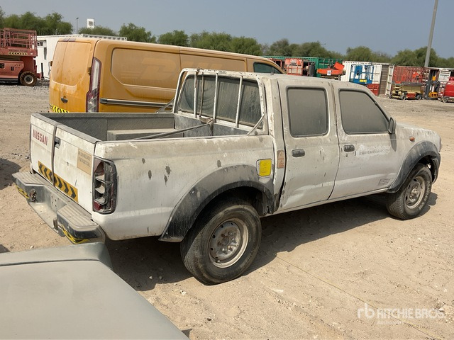 2008 Nissan 4x4 Crew Cab (Inoperable) Pickup - Pick-up: photos 4 2008 Nissan 4x4 Crew Cab (Inoperable) Pickup - Pick-up: photos 4