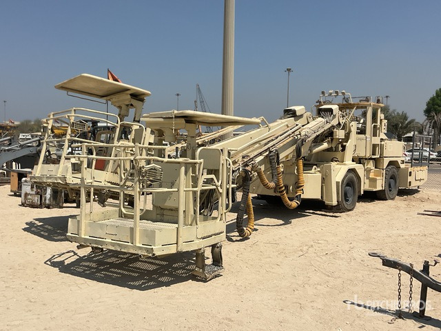 2011 Normet Charmec 9125 BT(E) Twin-Boom Emulsion Charging Machine :Misc. Mining Equipment - Machine d'exploitation minière: photos 1 2011 Normet Charmec 9125 BT(E) Twin-Boom Emulsion Charging Machine :Misc. Mining Equipment - Machine d'exploitation minière: photos 1