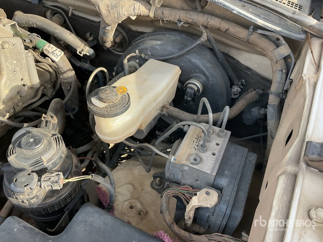 2012 Toyota Hilux 4x4 Crew Cab Pickup - Pick-up: photos 4 2012 Toyota Hilux 4x4 Crew Cab Pickup - Pick-up: photos 4