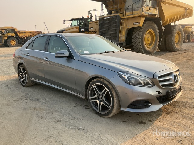 2013 Mercedes-Benz E250 Automobile - Voiture: photos 1 2013 Mercedes-Benz E250 Automobile - Voiture: photos 1