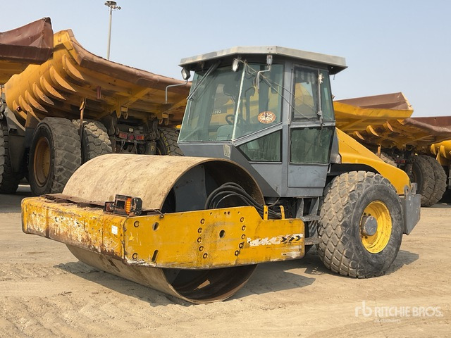 2014 Dynapac CA250D - Compacteur à pieds de mouton/ Monocylindre: photos 2 2014 Dynapac CA250D - Compacteur à pieds de mouton/ Monocylindre: photos 2