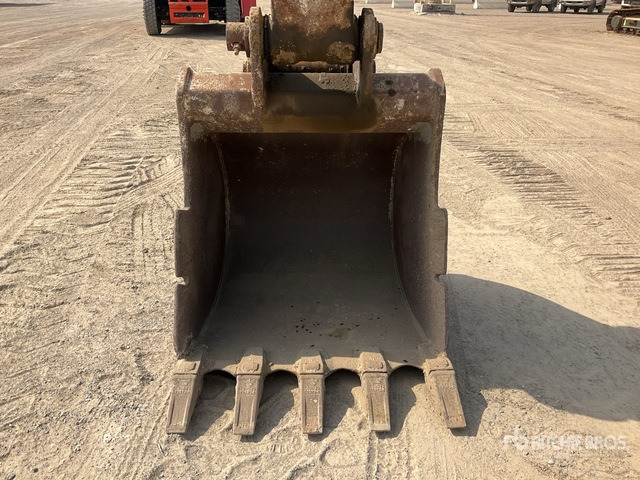 2016 Komatsu PC220-8M0 - Pelle sur chenille: photos 5 2016 Komatsu PC220-8M0 - Pelle sur chenille: photos 5