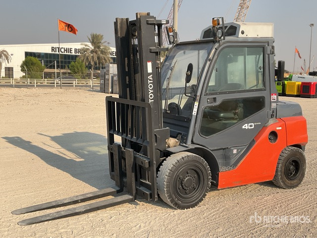 2018 Toyota 8FD40N 4 ton Forklift - Chariot élévateur diesel: photos 1 2018 Toyota 8FD40N 4 ton Forklift - Chariot élévateur diesel: photos 1