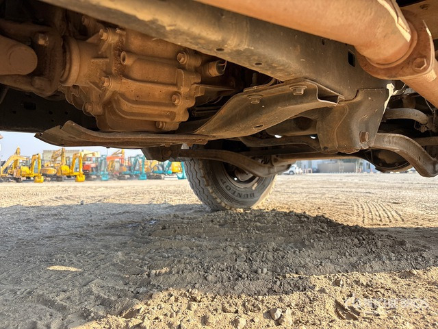 2018 Toyota Land Cruiser 78R 4x4 SUV - SUV: photos 5 2018 Toyota Land Cruiser 78R 4x4 SUV - SUV: photos 5