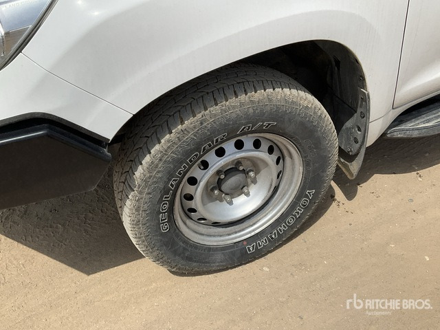 2018 Toyota Prado TX 150L 4x4 SUV - SUV: photos 5 2018 Toyota Prado TX 150L 4x4 SUV - SUV: photos 5