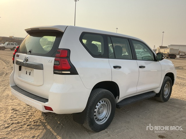 2018 Toyota Prado TX 150L 4x4 SUV - SUV: photos 3 2018 Toyota Prado TX 150L 4x4 SUV - SUV: photos 3