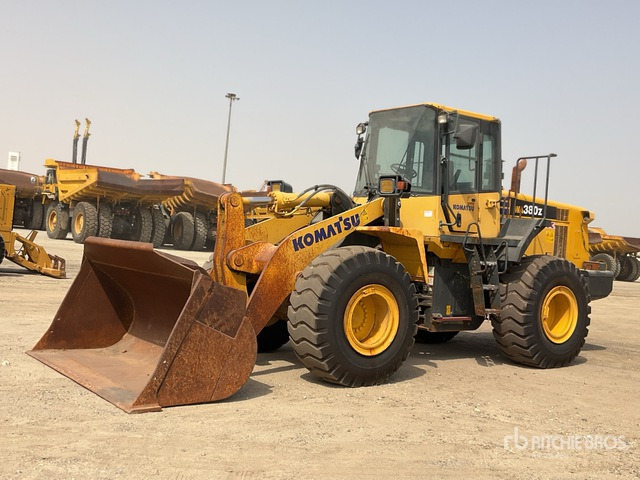 2019 Komatsu WA380Z-6 - Chargeuse sur pneus: photos 1 2019 Komatsu WA380Z-6 - Chargeuse sur pneus: photos 1