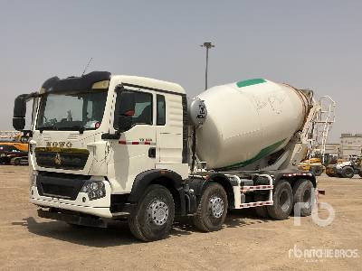 CNHTC HOWO TX340 8x4 Twin-Steer - Camion malaxeur: photos 1 CNHTC HOWO TX340 8x4 Twin-Steer - Camion malaxeur: photos 1