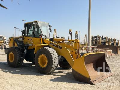 KOMATSU WA380 6 - Chargeuse sur pneus: photos 4 KOMATSU WA380 6 - Chargeuse sur pneus: photos 4