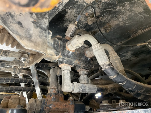 Komatsu WA380Z-6 - Chargeuse sur pneus: photos 5 Komatsu WA380Z-6 - Chargeuse sur pneus: photos 5