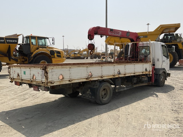 Mitsubishi KK-FK71HJ - Camion plateau, Camion grue: photos 3 Mitsubishi KK-FK71HJ - Camion plateau, Camion grue: photos 3