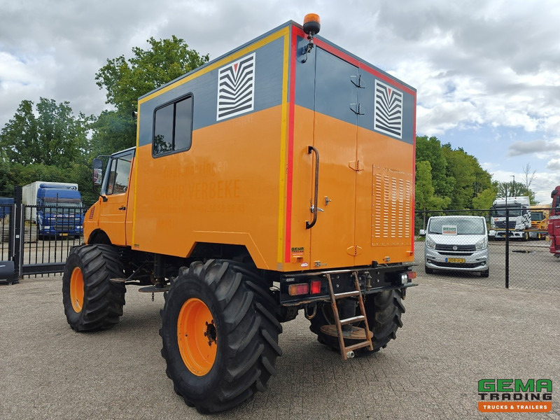 Mercedes-Benz Unimog 1300L 4x4 Handgeschakeld - GeslotenBak - PTO - Hydr. steunpoten - Webasto - SondeerWagen - Camion: photos 3 Mercedes-Benz Unimog 1300L 4x4 Handgeschakeld - GeslotenBak - PTO - Hydr. steunpoten - Webasto - SondeerWagen - Camion: photos 3