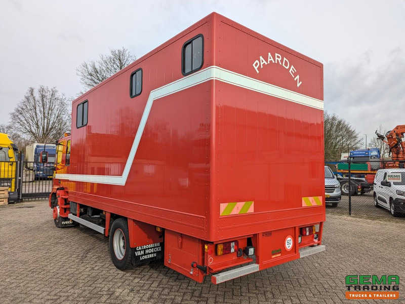 Iveco Tector ML120E24D 4x2 Euro3 DubbelCabine - Paardenwagen 3-Paards - Kleedruimte - Hydraulische klep- TOP! - Camion chevaux: photos 4 Iveco Tector ML120E24D 4x2 Euro3 DubbelCabine - Paardenwagen 3-Paards - Kleedruimte - Hydraulische klep- TOP! - Camion chevaux: photos 4