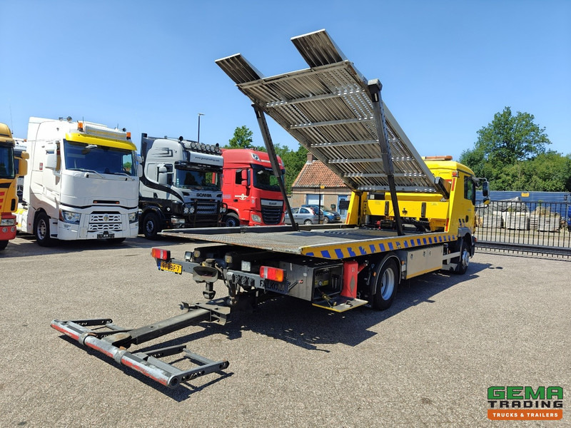 MAN TGM 12.250 4X2 BL DubbelCab 6 Pers. - Falkom FAS6000 + FAL2000 + Dubbele Lier 3600KG - Afstandsbediening - 10/2025 APK - Remorqueuse: photos 2 MAN TGM 12.250 4X2 BL DubbelCab 6 Pers. - Falkom FAS6000 + FAL2000 + Dubbele Lier 3600KG - Afstandsbediening - 10/2025 APK - Remorqueuse: photos 2